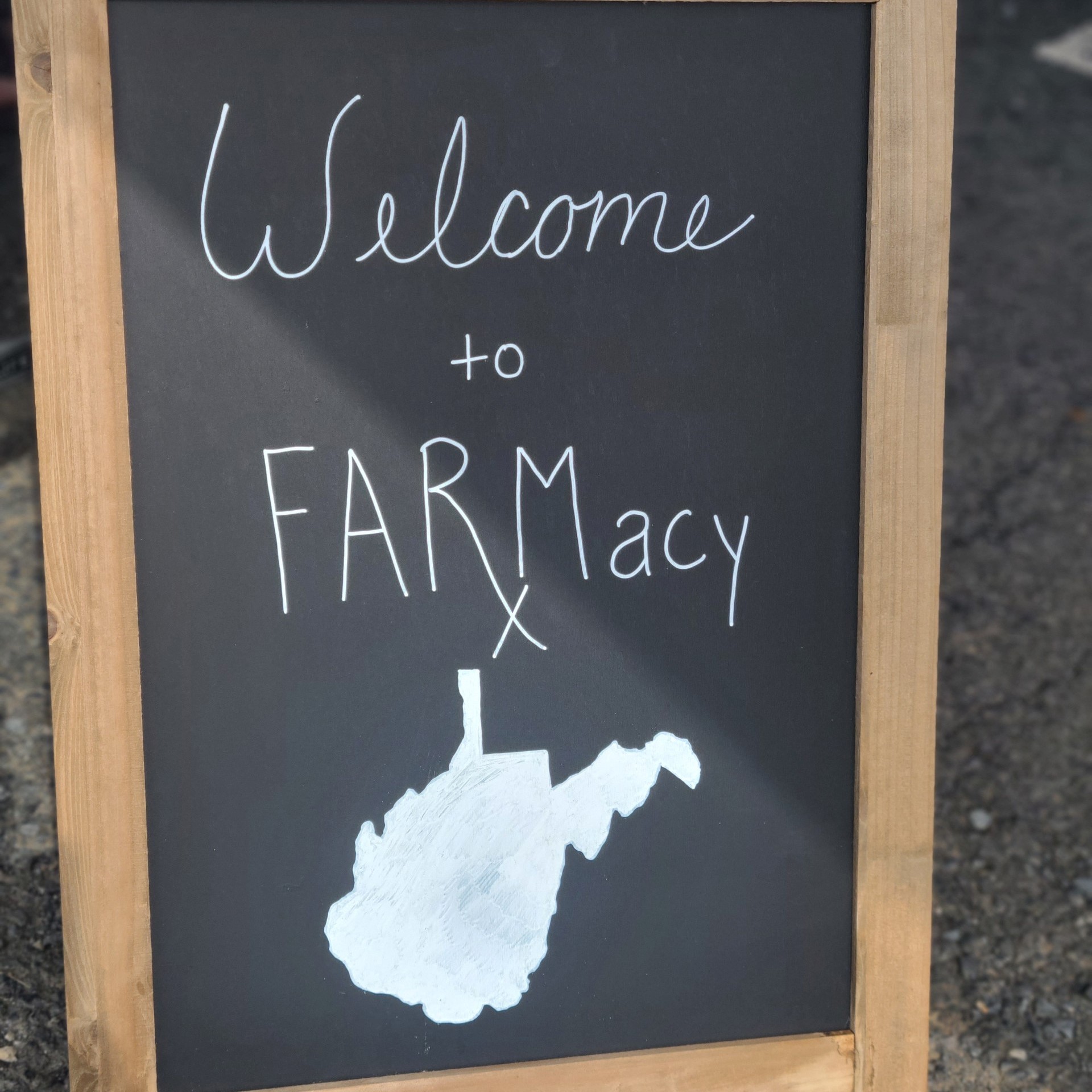 Farmacy Pic 14